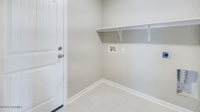 224 Crest Cove Drive, Maurice, LA 70555