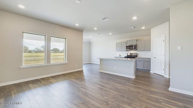 224 Crest Cove Drive, Maurice, LA 70555