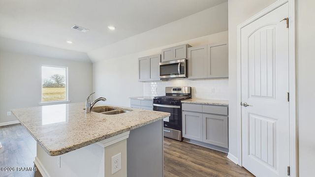 224 Crest Cove Drive, Maurice, LA 70555