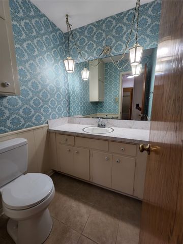 2604 Buckingham Drive, Denton, TX 76209