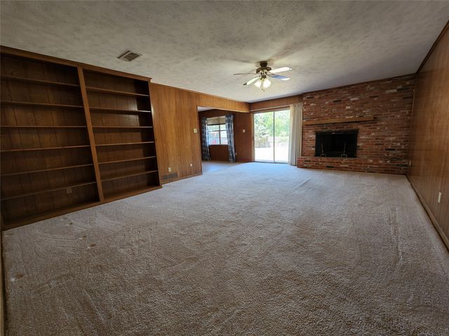 2604 Buckingham Drive, Denton, TX 76209
