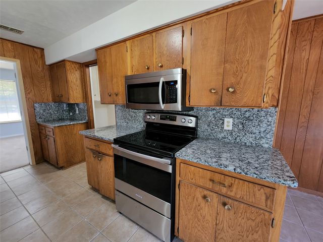 2604 Buckingham Drive, Denton, TX 76209