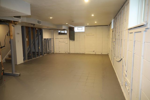 3549 Kyle Avenue N, Crystal, MN 55422