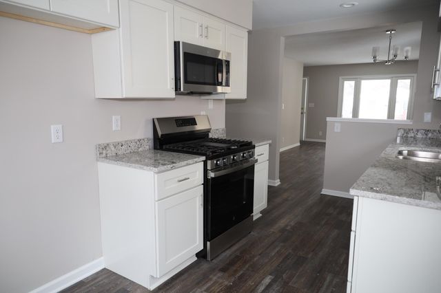 3549 Kyle Avenue N, Crystal, MN 55422