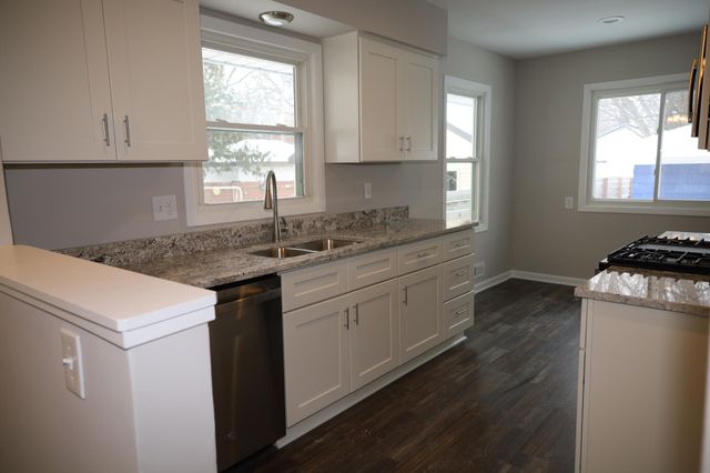 3549 Kyle Avenue N, Crystal, MN 55422