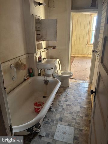 1214 N POTOMAC ST, Baltimore, MD 21213