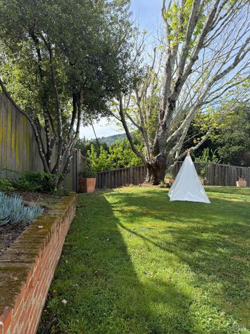 391 Elm Ave, Larkspur, CA 94939