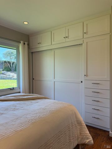 391 Elm Ave, Larkspur, CA 94939