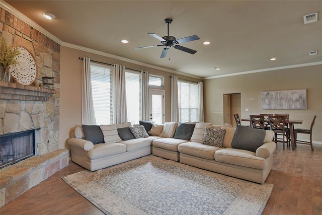 3002 Saunter Lane, Granbury, TX 76049