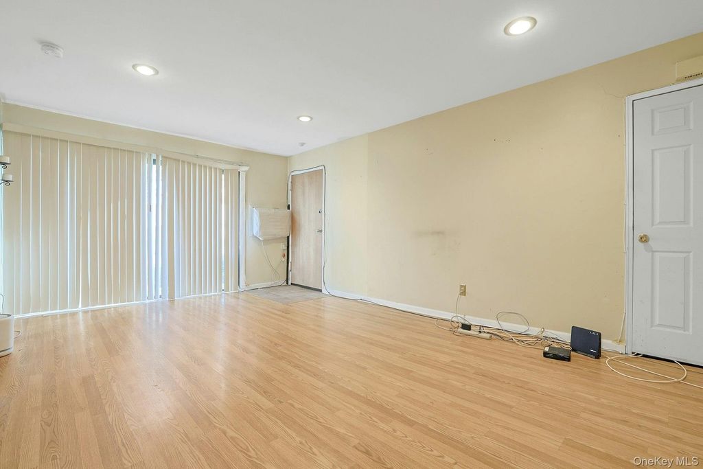 205 Sneden Place W 205, Spring Valley, NY 10977 — photo 4