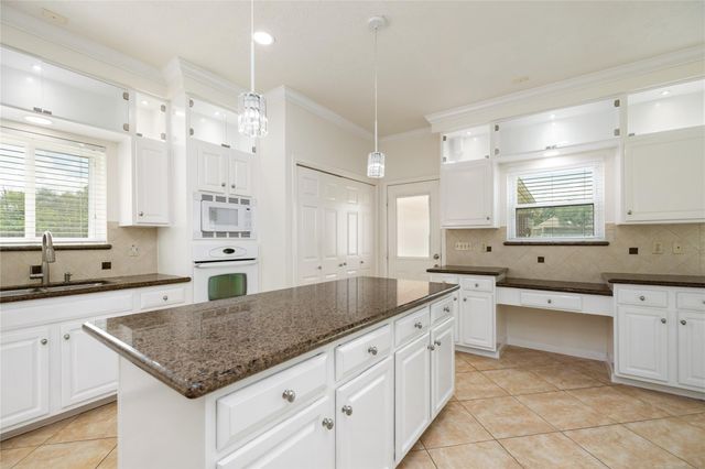 9718 Deverell Drive, Sugar Land, TX 77498