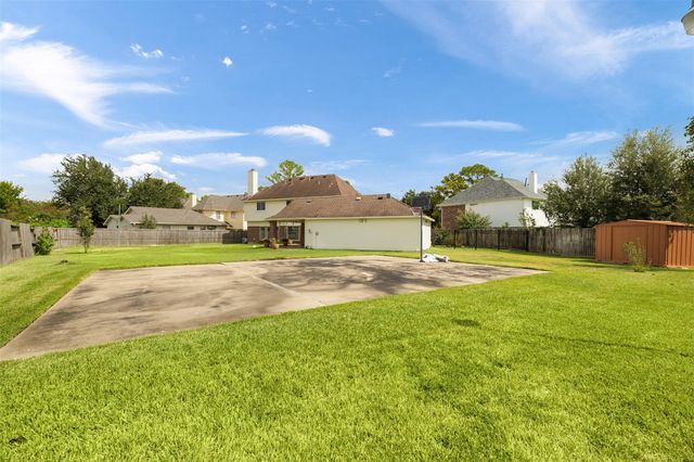 9718 Deverell Drive, Sugar Land, TX 77498