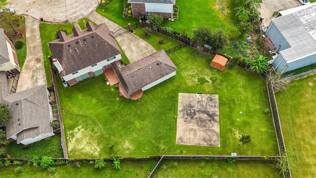 9718 Deverell Drive, Sugar Land, TX 77498