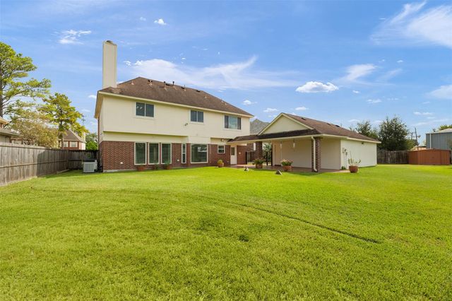 9718 Deverell Drive, Sugar Land, TX 77498