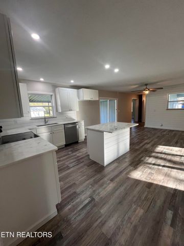 3408 Hackberry Rd, Knoxville, TN 37931