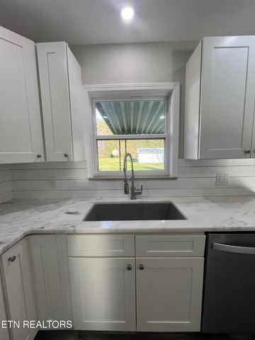 3408 Hackberry Rd, Knoxville, TN 37931