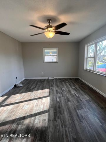 3408 Hackberry Rd, Knoxville, TN 37931