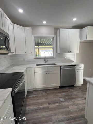 3408 Hackberry Rd, Knoxville, TN 37931