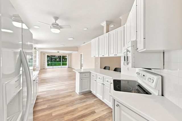 7780 Pine Island Way, West Palm Beach, FL 33411