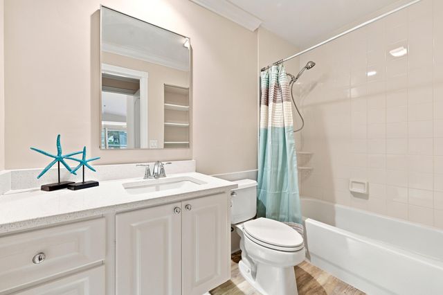 7780 Pine Island Way, West Palm Beach, FL 33411