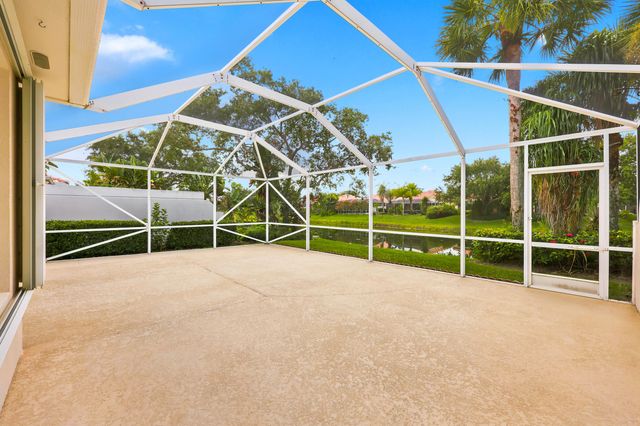 7780 Pine Island Way, West Palm Beach, FL 33411