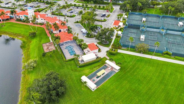 7780 Pine Island Way, West Palm Beach, FL 33411