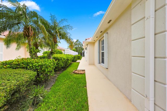 7780 Pine Island Way, West Palm Beach, FL 33411