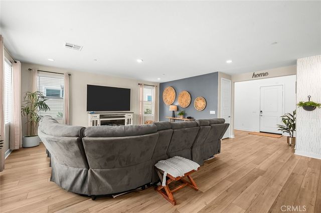 29403 Stageline, Menifee, CA 92584
