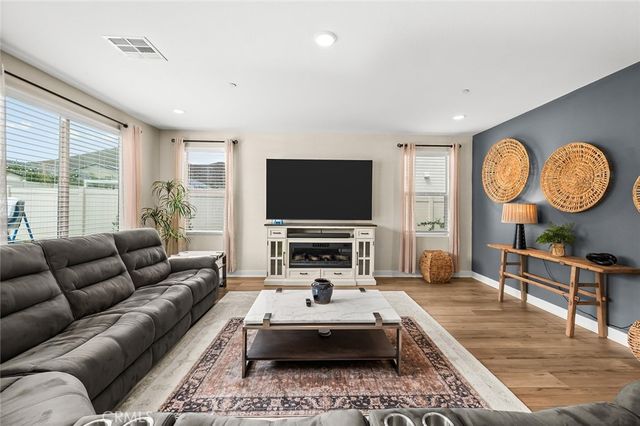 29403 Stageline, Menifee, CA 92584