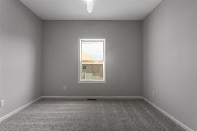 3327 NW 93rd Street, Kansas City, MO 64154