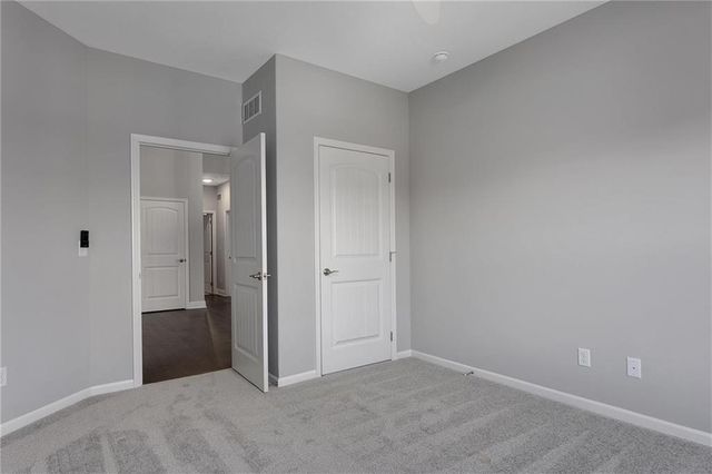 3327 NW 93rd Street, Kansas City, MO 64154