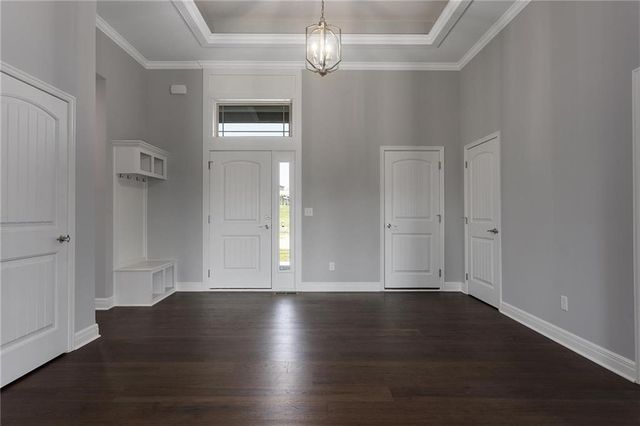3327 NW 93rd Street, Kansas City, MO 64154