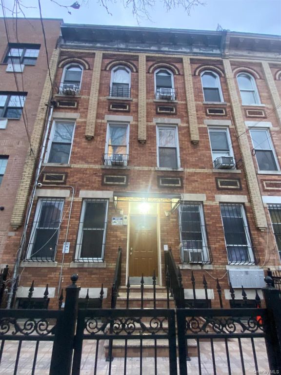 433 Wyona Street, Brooklyn, NY 11207