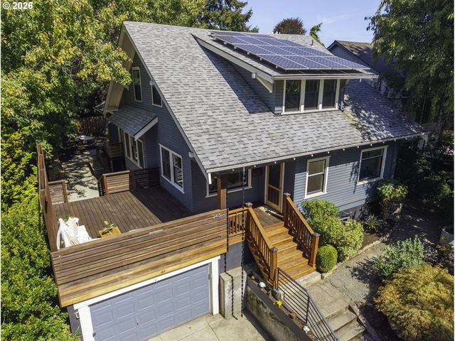 2415 Se IVON St, Portland, OR 97202