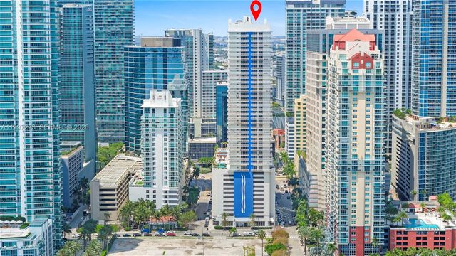 1200 Brickell Bay Dr PH 4218, Miami, FL 33131