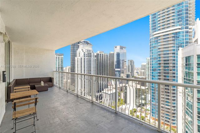 1200 Brickell Bay Dr PH 4218, Miami, FL 33131