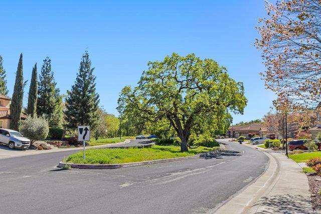 108 Diamond Grove Ct, Roseville, CA 95747