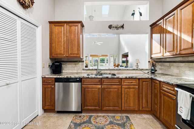 811 Oakwood Drive, Melbourne, FL 32940