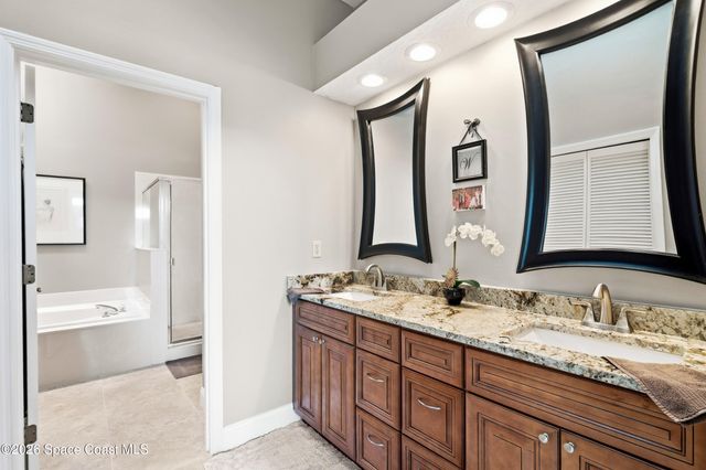 811 Oakwood Drive, Melbourne, FL 32940