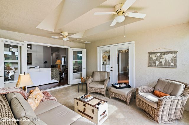 811 Oakwood Drive, Melbourne, FL 32940