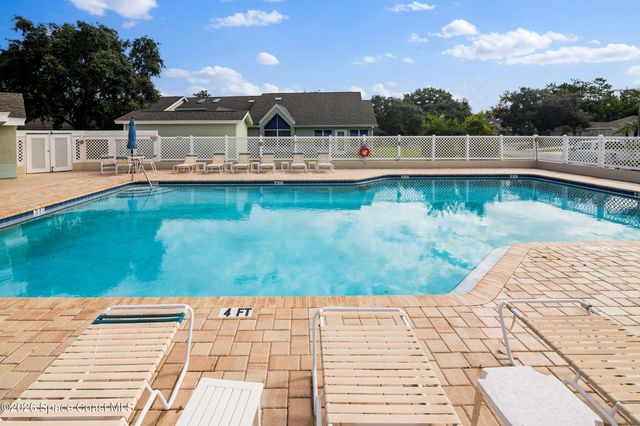 811 Oakwood Drive, Melbourne, FL 32940