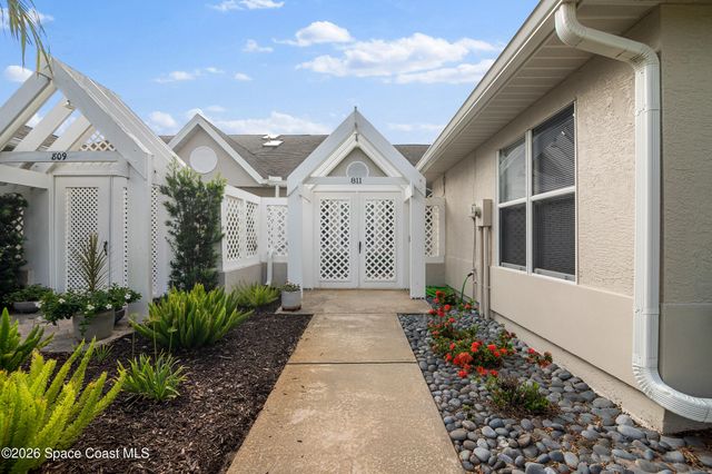 811 Oakwood Drive, Melbourne, FL 32940