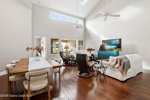 811 Oakwood Drive, Melbourne, FL 32940