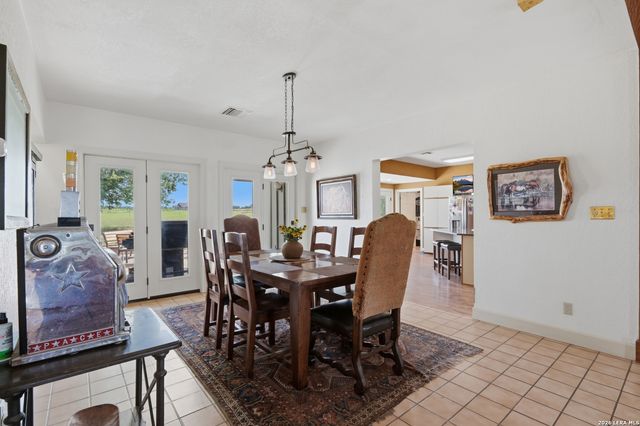 4874 Old Lehmann, Kingsbury, TX 78638