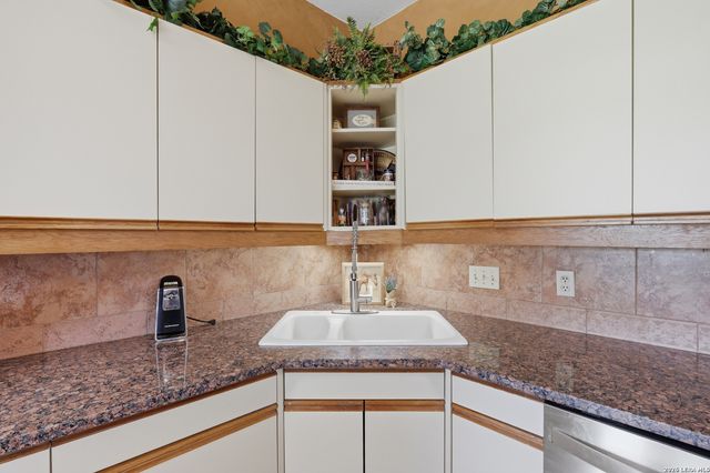 4874 Old Lehmann, Kingsbury, TX 78638
