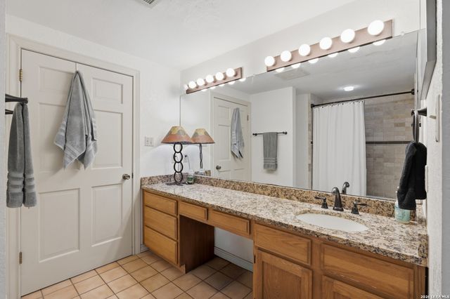 4874 Old Lehmann, Kingsbury, TX 78638