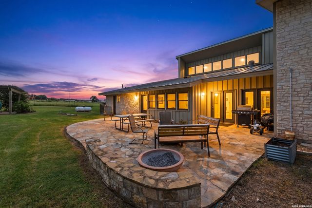 4874 Old Lehmann, Kingsbury, TX 78638