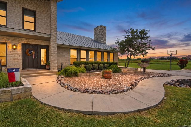 4874 Old Lehmann, Kingsbury, TX 78638