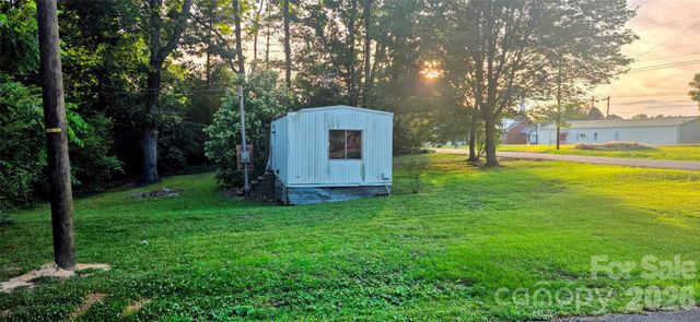 116 E Fairground Avenue, Troy, NC 27371