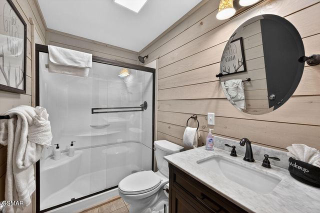 309 Saint Andrews Way, Gatlinburg, TN 37738